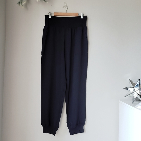 High Rise Lightweight Joggers - Picture 2 of 10